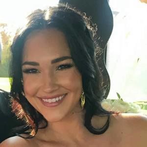 Meet your Posher, Marisa